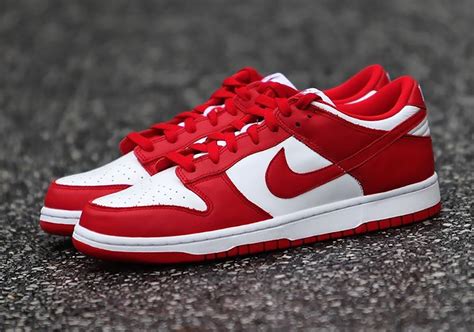 nike red dunks|Nike dunks red and black.